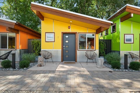 Downtown Kokopelli # 2- Newly Remodeled Stylish Studio House in Moab