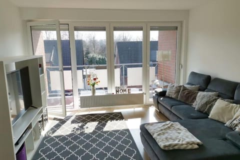 TV and multimedia, Balcony/Terrace, Living room