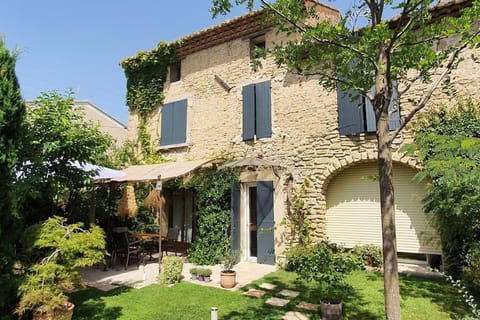 Property building, Garden view