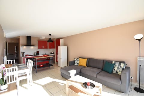 Living room, Dining area, kitchen