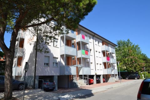 Property building, Parking