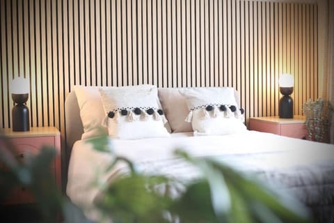 xxBrand Newxx sleeps 8, stylish japandi house House in Blackpool