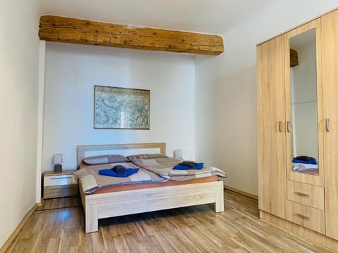 Bed, Bedroom, wardrobe