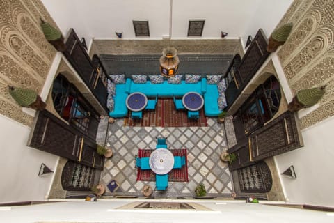 Patio, Library, Balcony/Terrace, Seating area, Dining area