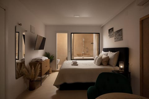 Bed, Bedroom