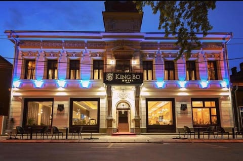 Facade/entrance, Garden, City view