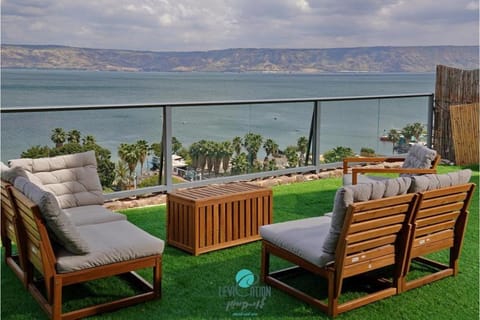 View (from property/room), River view, Sea view