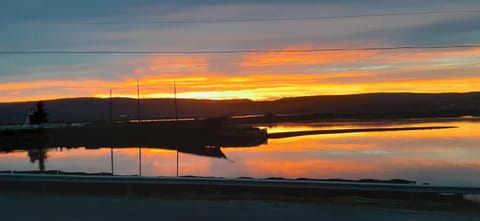 Natural landscape, Mountain view, River view, Breakfast, Sunset, Quiet street view