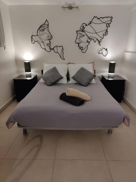 L'Escapade Enchantée Paris-Disneyland Bed and Breakfast in Noisy-le-Grand