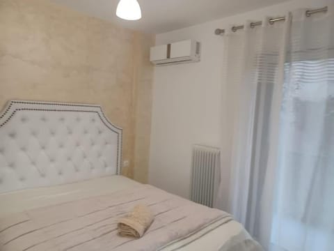 Cozy Renovated Apartment Apartment in Alimos