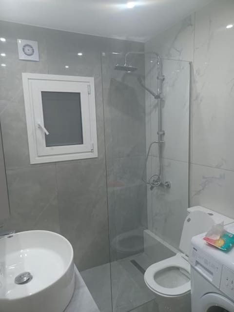 Cozy Renovated Apartment Apartment in Alimos