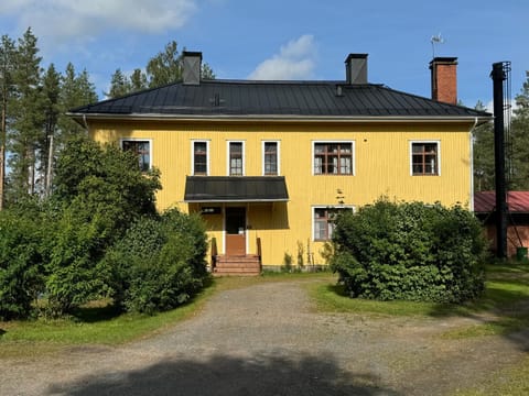 Majatalo Esko Apartment in Finland