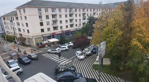 Garsoniera centru vechi English park Apartment in Craiova