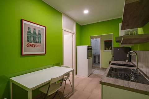 Kitchen or kitchenette, Dining area, stove