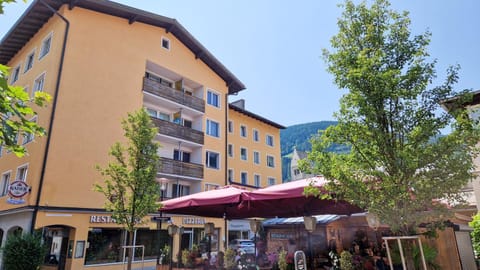 Property building, Summer