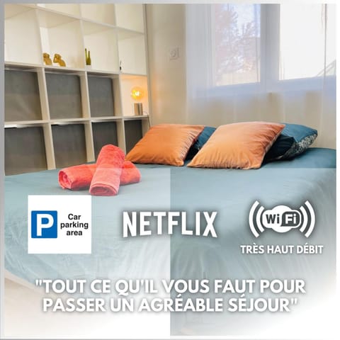 Bed, Photo of the whole room, Bedroom, Text overlay, Parking, locker