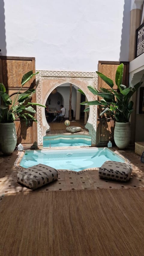 Swimming pool