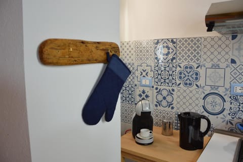 Coffee/tea facilities, Kitchen or kitchenette