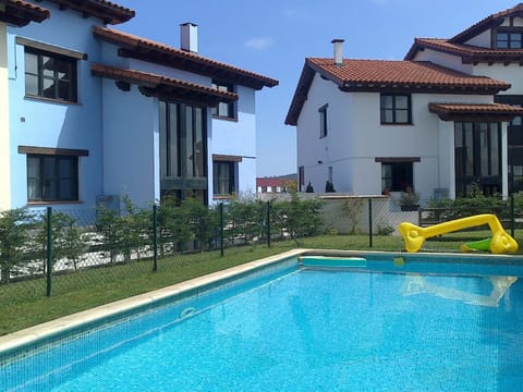 Property building, Pool view, Swimming pool