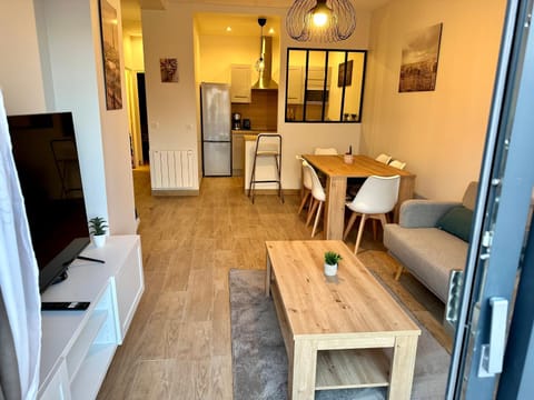 Appartement à 15min de paris Apartment in Drancy