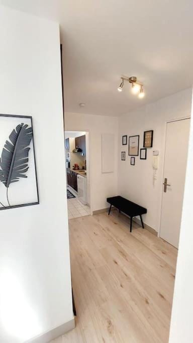 Cosy Home 2 - Spacieux 3 pièces avec parking - 30 min de Paris Apartment in Cergy