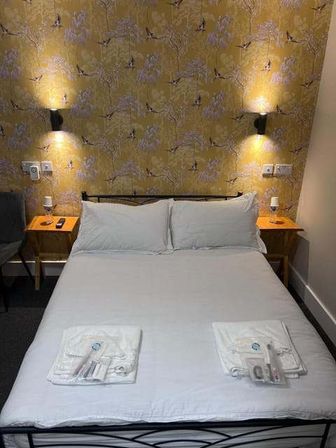 Bed, Bedroom, towels, wardrobe