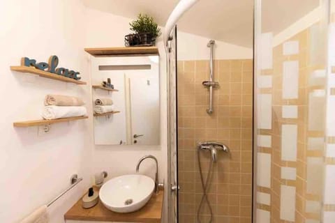 Mobilna kuća Lostura 2+1 Apartment in Murter