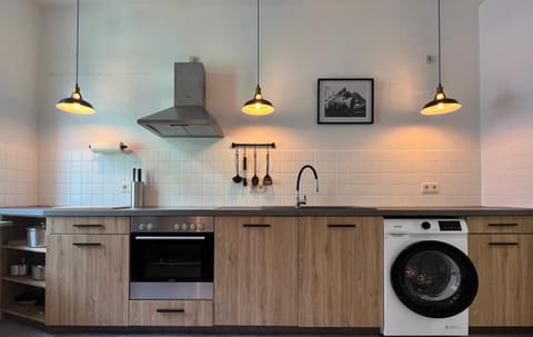 Kitchen or kitchenette, kitchen