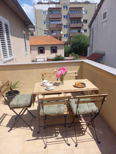 Balcony/Terrace, Balcony/Terrace, Seating area