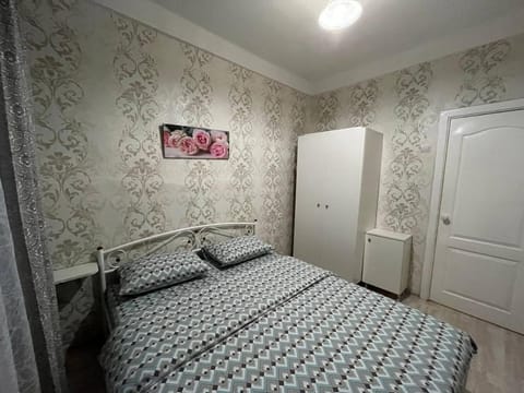 Bed, Photo of the whole room, Bedroom, wardrobe