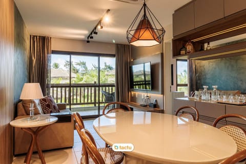 Seating area, Dining area, Dinner