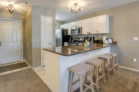 Relax Fireside! Peaceful Escape Near Branson Strip Apartment in Branson