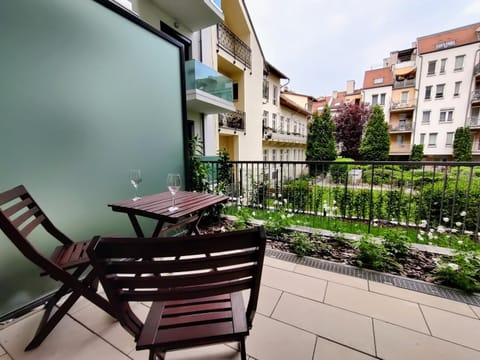 Balcony/Terrace, Balcony/Terrace, Garden view