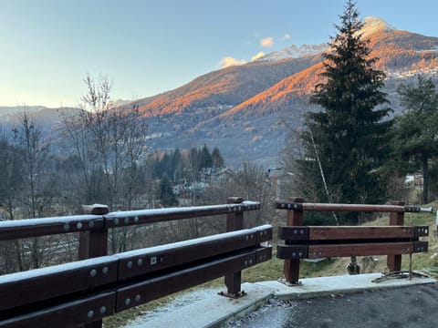 Abete Rosso, appartamento vicino alle piste da sci Apartment in Province of Brescia