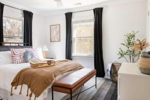 Rook's Corner House in Virginia Highland