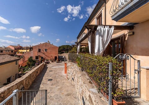 Property building, Neighbourhood, View (from property/room), Balcony/Terrace