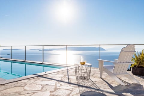 Patio, Day, Natural landscape, View (from property/room), Balcony/Terrace, Sea view, Swimming pool, sunbed