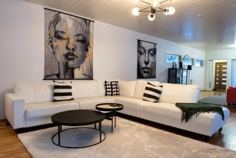 Villa Koivu 100m2 3mh, rauhallinen ja tyylikäs kaupunkikoti Villa in Finland