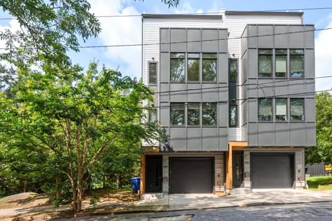 CA Dreaming House in Poncey-Highland