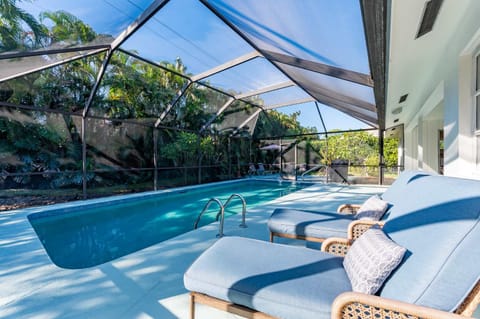 Natural landscape, Garden view, Pool view, Swimming pool, Swimming pool, sunbed