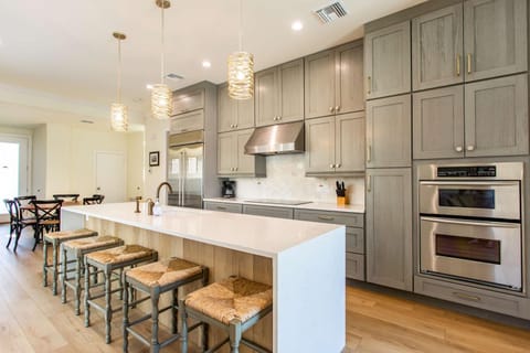 Kitchen or kitchenette, Dining area, dishwasher, oven, stove, toaster