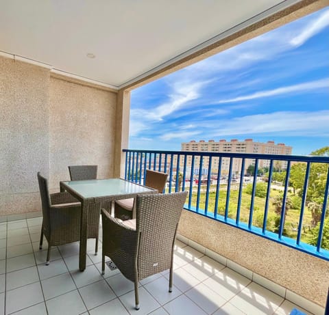 View (from property/room), Balcony/Terrace