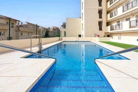 Property building, Day, Pool view, Swimming pool