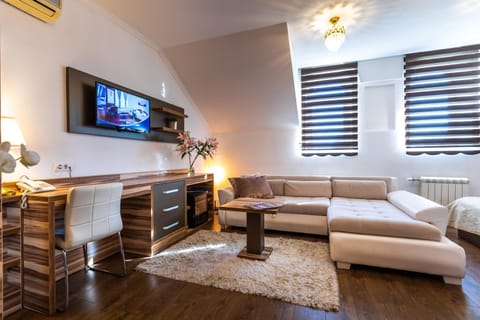 Garni Hotel Royal Crown Hotel in Vojvodina