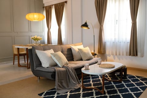 Living room, Seating area, Dining area