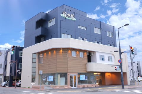 Property building, Day