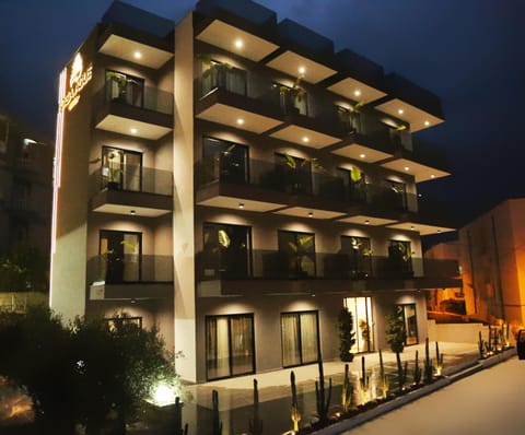 Property building, Night, Balcony/Terrace