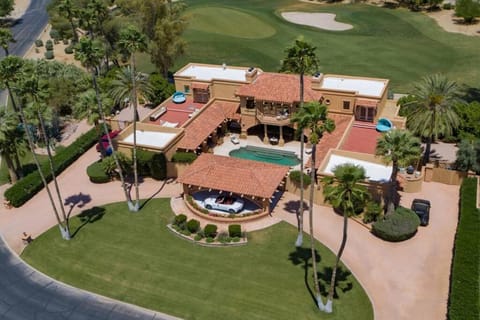 Ethereal Corner Ritz Carlton Grand Estate Golf Mountains Jacuzzi Sauna Theater Gym Villa in Paradise Valley