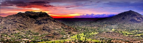 Ethereal Corner Ritz Carlton Grand Estate Golf Mountains Jacuzzi Sauna Theater Gym Villa in Paradise Valley