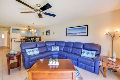 Oceanfront Ormond Beach Condo Patio, Pool Access! Apartment in Ormond By The Sea